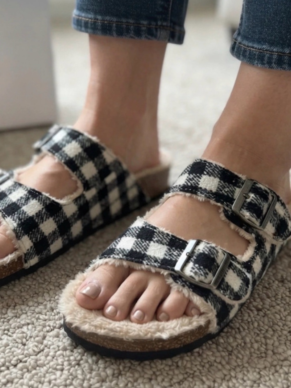 WOMEN’S PLAID FOOTBED SLIPPERS
